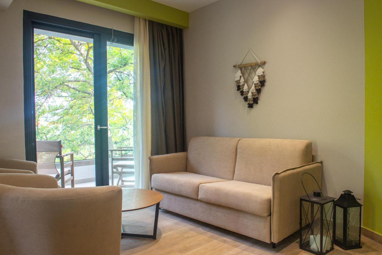 Domus Hospitality Aparthotel Vourvourou Bagian luar foto
