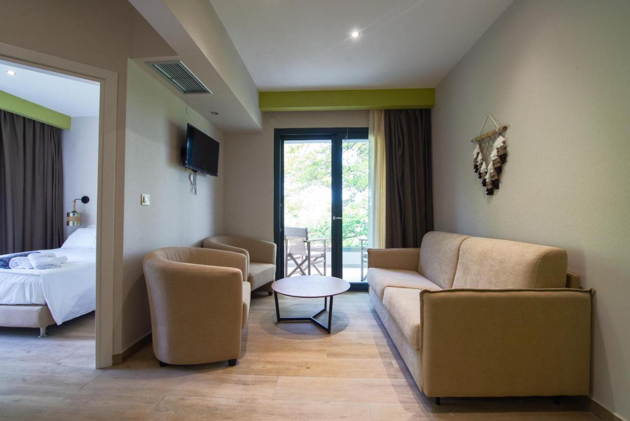 Domus Hospitality Aparthotel Vourvourou Bagian luar foto