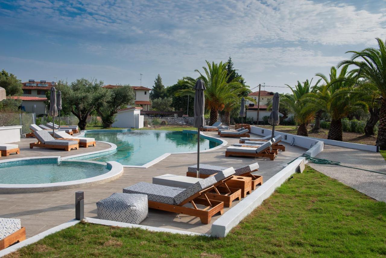 Domus Hospitality Aparthotel Vourvourou Bagian luar foto