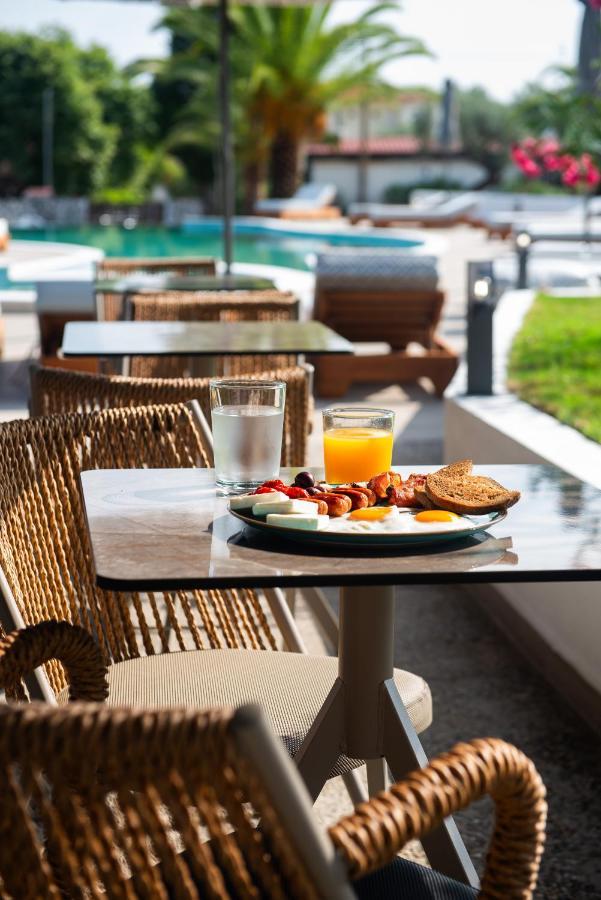 Domus Hospitality Aparthotel Vourvourou Bagian luar foto