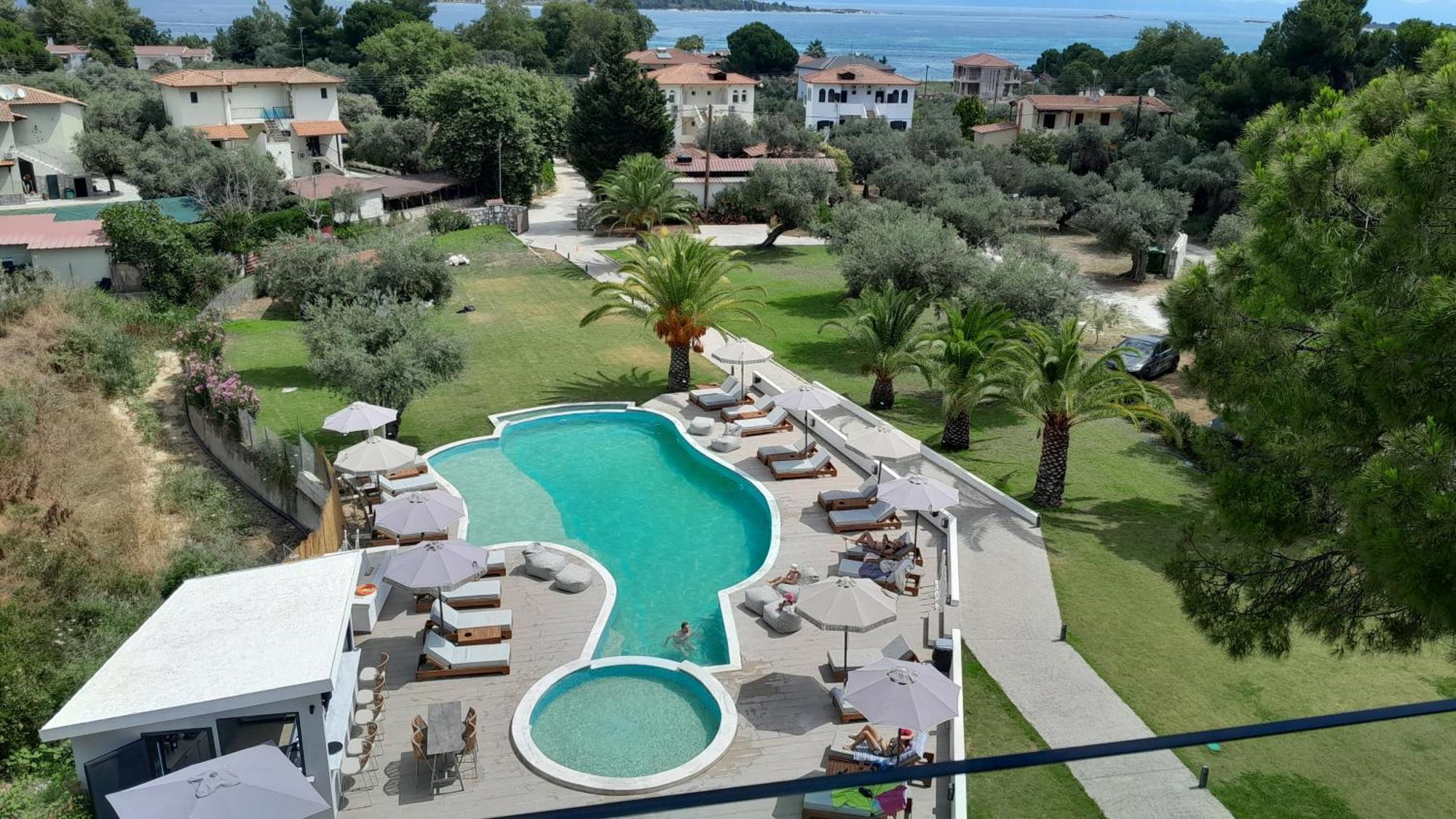 Domus Hospitality Aparthotel Vourvourou Bagian luar foto