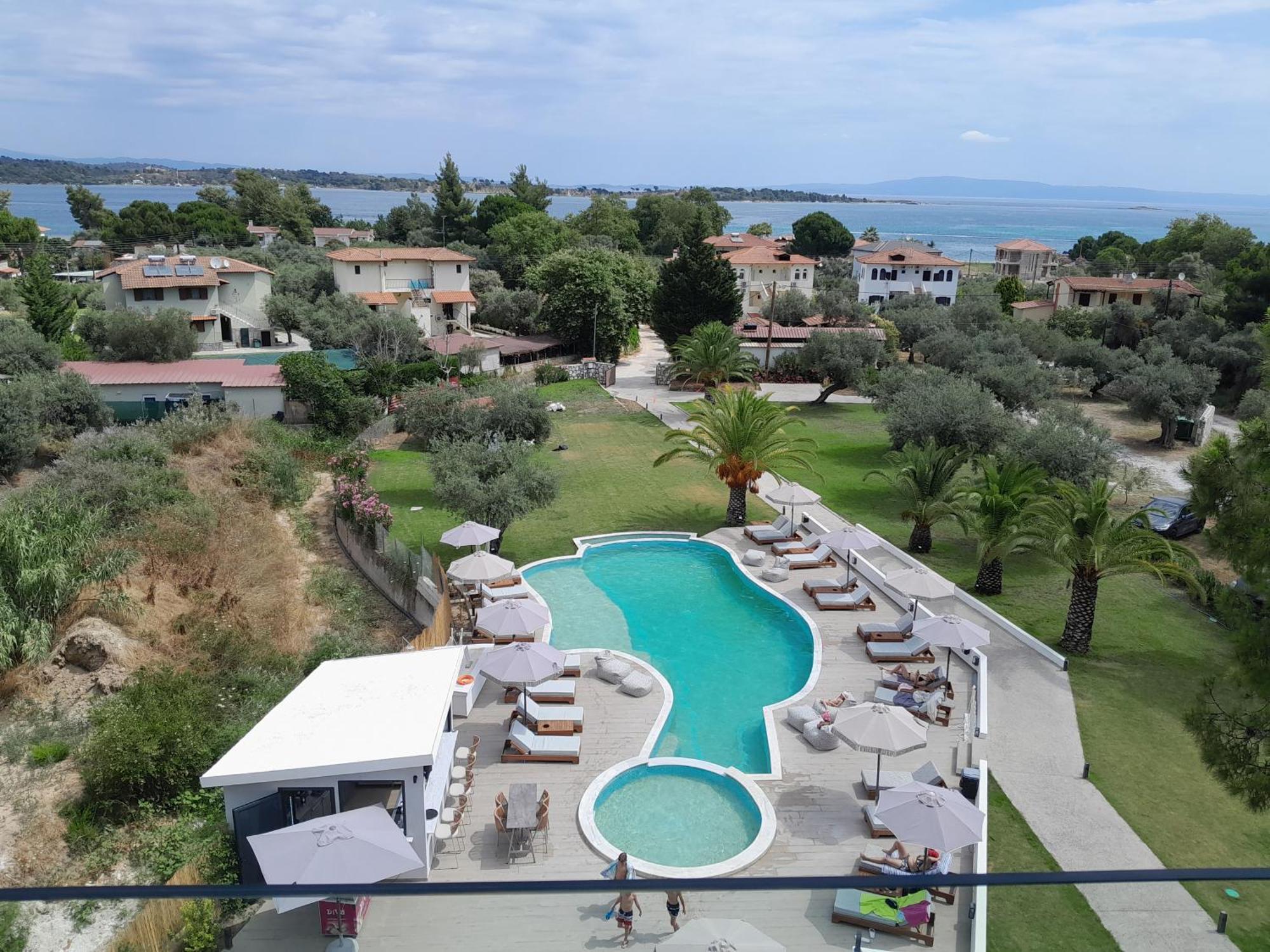 Domus Hospitality Aparthotel Vourvourou Bagian luar foto