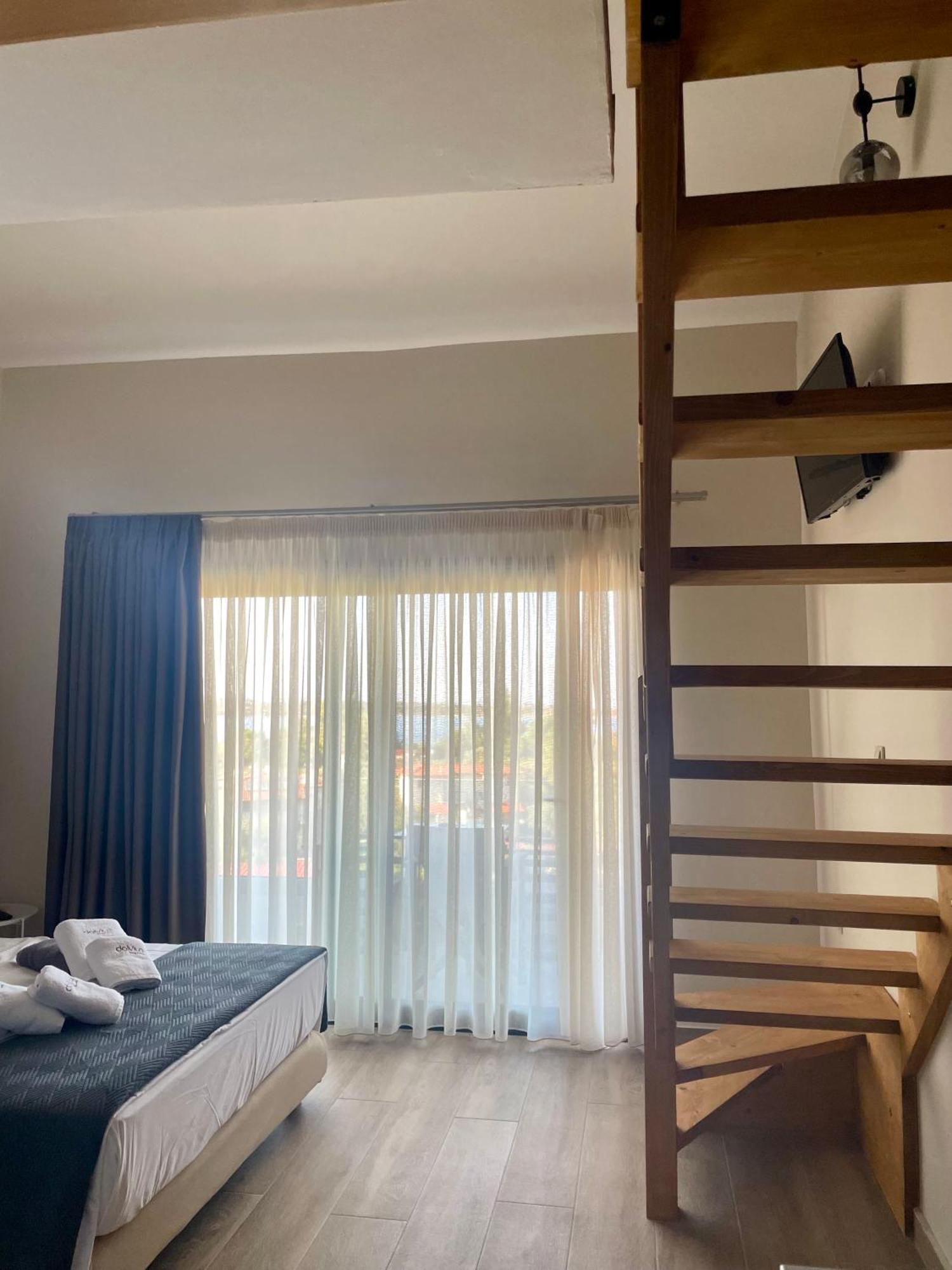 Domus Hospitality Aparthotel Vourvourou Bagian luar foto
